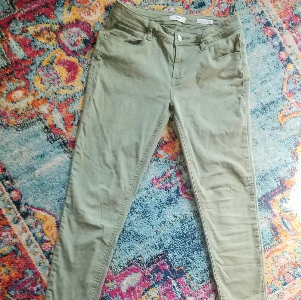 Jeans